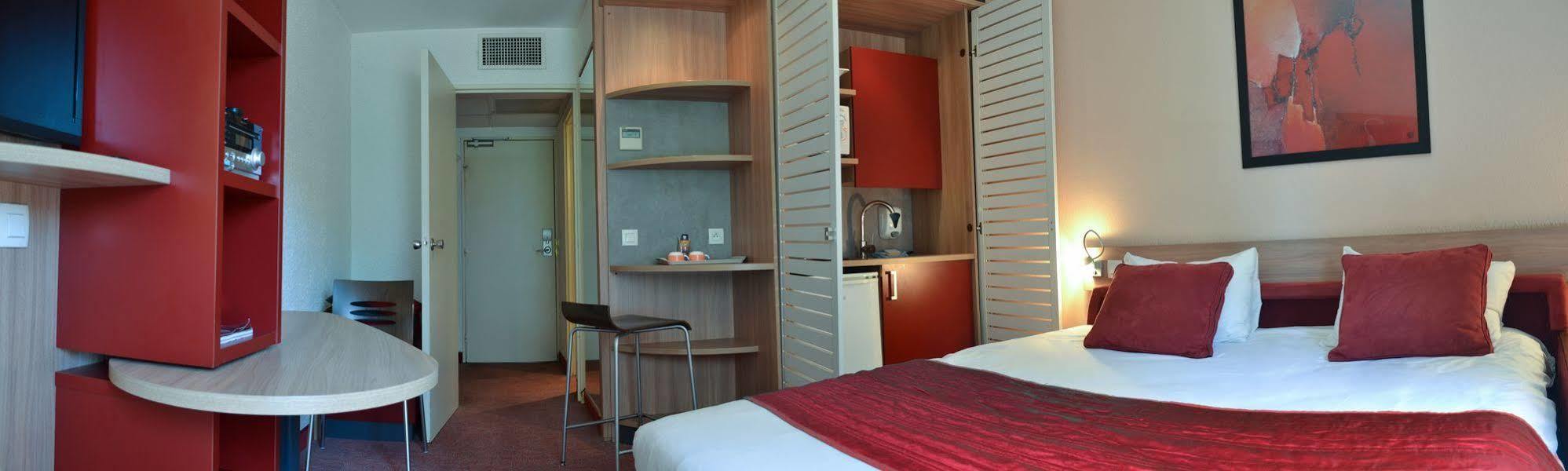 Art Hotel Paris Est Pantin Exterior foto